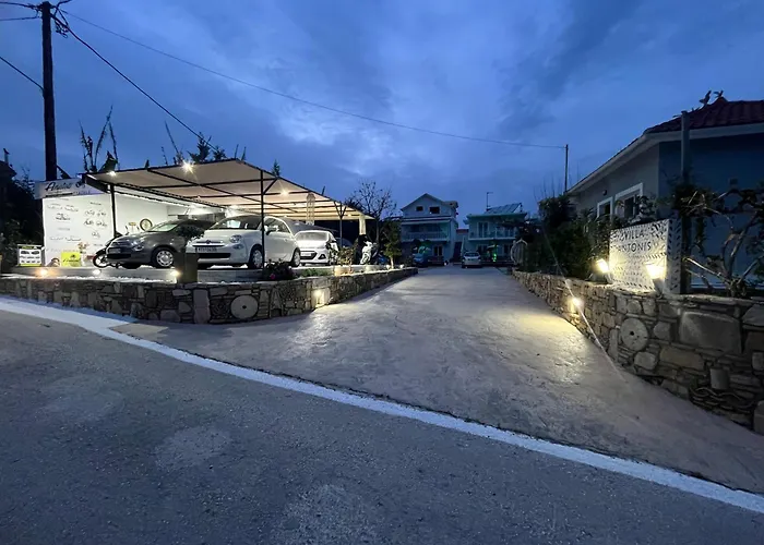 Villa Antonis Deluxe Apartments